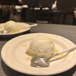 豚専門 清水 - 塩アイス