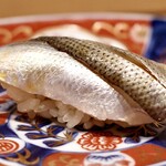 すし処 美波 - 小肌