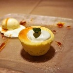 イルバンボリーノ - 2014.11 種子島産 安納芋のチーズケーキ、バニラ添え（700円）