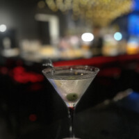 R1 TOKYO Bar&Restaurant - 