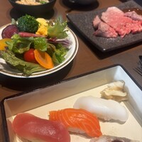 ブッフェアンドカフェ スロープサイドダイナー ザクロ - 