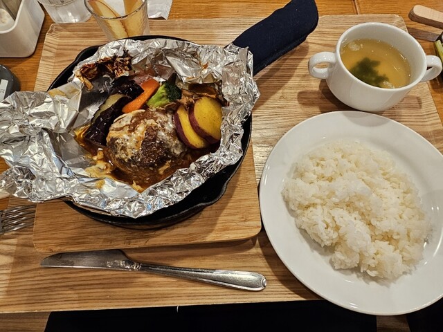 森のレストラン ライアン 青森空港店 - 青森市その他（日本料理）の写真