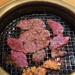 ホルモン焼肉 富や - 