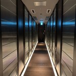 TANAKA YAKINIKU RESTAURANTE - 両側に個室