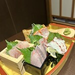 完全個室 海鮮と産地鶏の炭火焼 うお鶏 - 