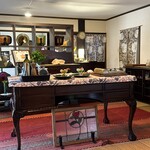 野乃庵 - 客席近くでお料理の仕上げをするカウンター