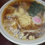 栄華 - ワンタン麺