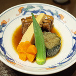 藤吉 - 豚角煮(850円・外税)