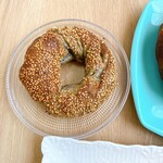 ブーランジェルクール - 安納芋ベーグルクリームチーズサンド310円（税抜）