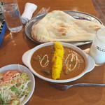 ナンキッチン - マトンカレーとチキンカレー