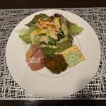 ヴェッキオアルベロ - サラダと前菜