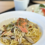 啄木亭 - 盛岡サーモンとたっぷり茸のペペロンチーノ風