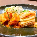 特選和牛大将軍 - キムチ盛り合わせ