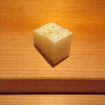 鮨 さかい - べったら漬け