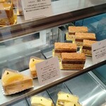 パティスリー イル・プルー・シュル・ラ・セーヌ - 