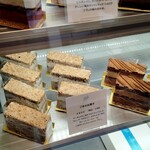 パティスリー イル・プルー・シュル・ラ・セーヌ - 