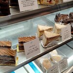 パティスリー イル・プルー・シュル・ラ・セーヌ - 