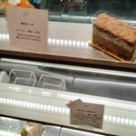 パティスリー イル・プルー・シュル・ラ・セーヌ - 