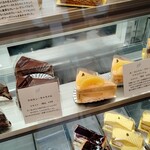 パティスリー イル・プルー・シュル・ラ・セーヌ - 