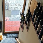 洋食 みやもと - 帰りの階段から