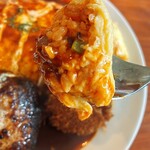 洋食 みやもと - このピーマンがいい仕事しますw