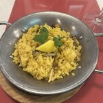 スペイン料理 ダリ - パエジャ(パエリア)はそれぞれに大きいフライパンどーんを想像しておりました