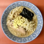 YAMAちゃん - 料理写真:ニンニクラーメン(740円)