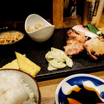 食堂でべこ。 - 鶏もも西京漬け焼き