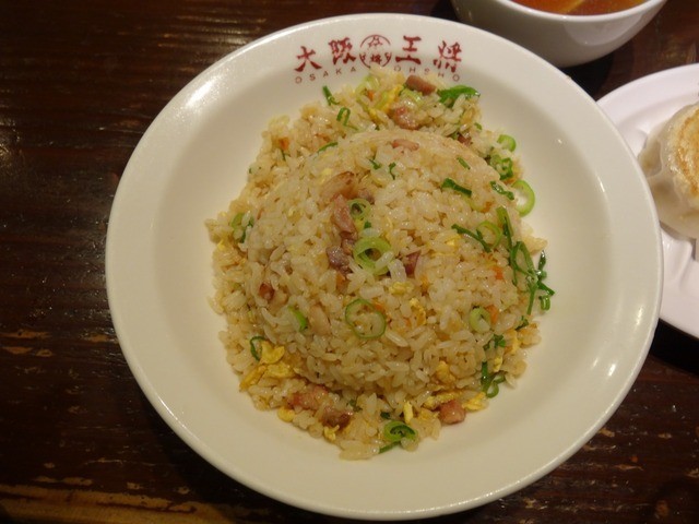 大阪王将 - 「大阪王将 平和岛店」五目炒饭大盛り480円 110円=590円