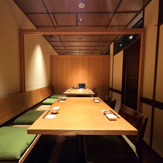 ２０名様まで入れる個室あります。