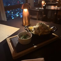 ザ タヴァン グリル＆ラウンジ - 