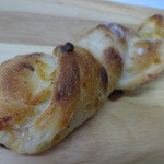 スーリープー - ブロックベーコン＆ポテトのチーズパン 