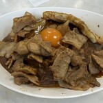 スタミナカレーの店 バーグ - スタミナカレー（ナマ）、ヤキ