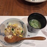 割烹・肉膳 光月 - ガーリックライス　お味噌汁