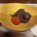 割烹・肉膳 光月 - 一口すき焼き