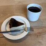 JÉRÔME KISSA CAFÉ - 