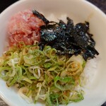 烈志笑魚油 麺香房 三く - ネギトロごはん♪