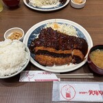 名古屋名物 みそかつ 矢場とん - 