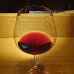 Sado Furoa - 赤のグラスワインを。