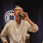 鳥さき - 一息つく畑(はた)店主、激レアショット(笑)