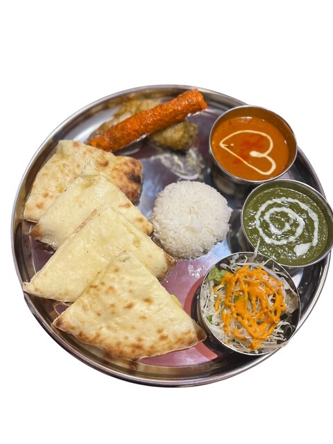 BROTHERS インドネパールレストランのご予約 - 東三国/インドカレー