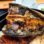 うな富 - 焼き目 美味そう〜