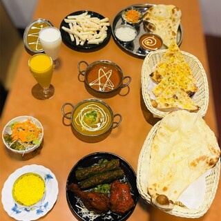 ドリンク充実♪手作りラッシーやチャイ、飲み放題プランもご用意