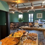 パン処 山奥 - イートインも出来ます