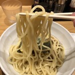 つけめん 蕾 本家 - コシのある中太麺