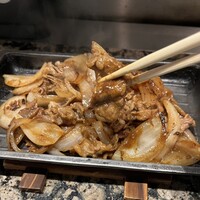 鉄板焼 東洋 - じゅうじゅう焼　肉アップ
