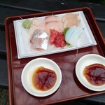 村越魚店 - 刺身盛合せ(6点盛)　1000円