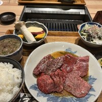 焼肉㐂舌 南船場 - 