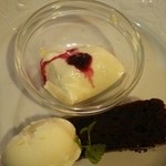 ペッシェヴィーノ - デザート