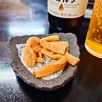 味楽 - ラーメンスープが活かされた、少し甘め仕上げの"メンマ"。